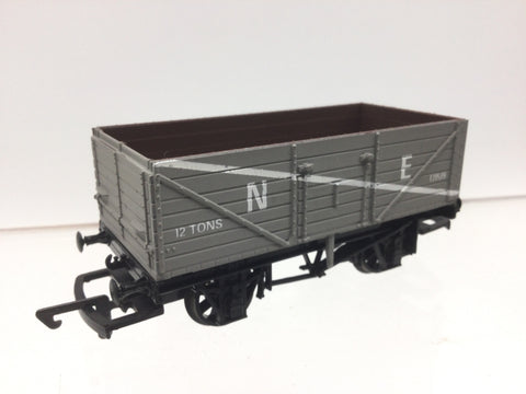 Dapol B12 OO Gauge 7 Plank Open Wagon LNER 171519