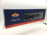 Bachmann 35-202 OO Gauge LNER V2 60847 'St Peter's School' BR Lined Green (Late Crest
