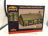 Bachmann 44-0169G OO-9 Gauge Scenecraft Harbour Station Booking Office - Green