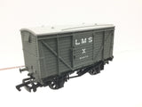 Bachmann 33-625 OO Gauge 12t LMS Single Vent Van LMS 511470 Grey