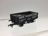 Bachmann 37-066 OO Gauge 5 Plank Wagon David Parsons & Sons