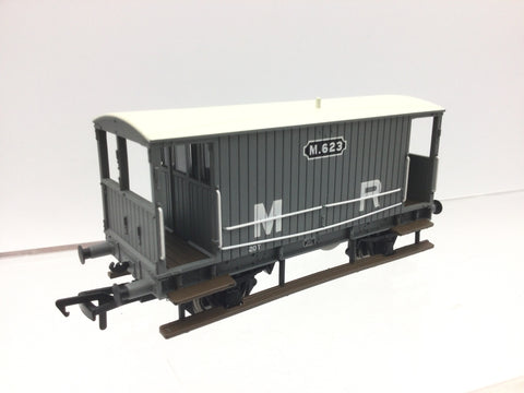 Bachmann 38-554 OO Gauge MR Grey 20T Brake Van w/o Duckets
