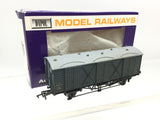 Dapol B753 OO Gauge BR Bluew Fruit D Wagon - WEATHERED