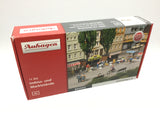 Auhagen 11352 HO/OO Gauge Snack Stands and Market Stalls Plastic Kit