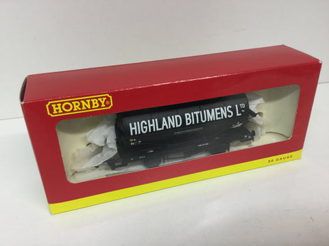 Hornby R6325A OO Gauge 20t Tanker Highland Bitumens Ltd No 3
