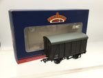 Bachmann 38-084 OO Gauge SR 2+2 Planked Vent Van 65636