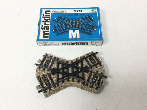 Marklin 5211 HO Gauge M Track Short Crossing (NEW)