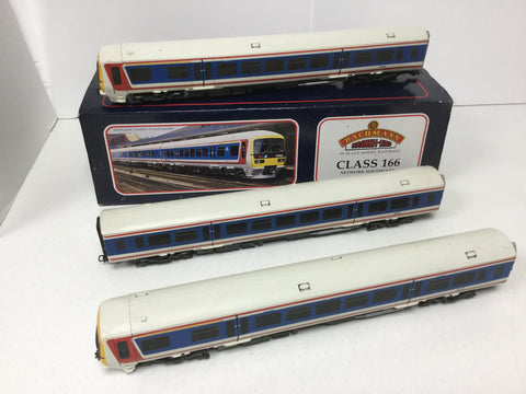 Bachmann 31-025 OO Gauge Network SouthEast Class 166 3 Car DMU