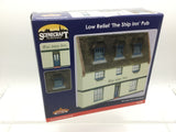 Bachmann 44-286 OO Gauge Low Relief The Ship Inn Pub