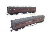 Airfix 54252 OO Gauge 57' Suburban Composite BR Maroon M19195M x2