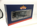 Bachmann 37-904A OO Gauge GWR 12T Shock Van Planked Ends GWR Grey