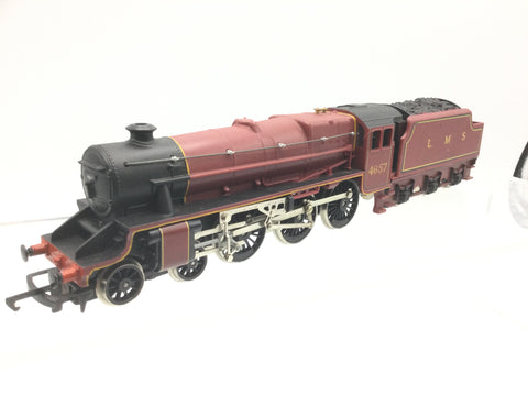Hornby R842 OO Gauge LMS Maroon Class 5 Loco 4657