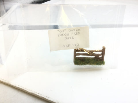 Javis PF3 OO Gauge Rough Farm Gate (LIGHT BROWN)