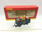 Hornby R6988 OO Gauge Hornby Christmas Wagon - 2020