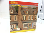 Hornby R7361 OO Gauge Skaledale Parkers Newsagents