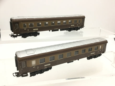 Marklin 4036 HO Gauge FS 2 Class Passenger Coach 3 Rail x2