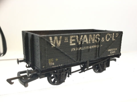 Dapol B192 OO Gauge 7 Plank Wagon Evans & Co, Radstock Weathered