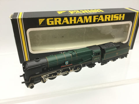 Graham Farish 151A N Gauge BR Green Rebuilt WC/BB 34012 Launceston