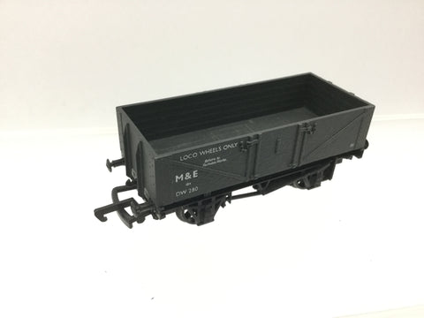 Bachmann 33-052 OO Gauge BR Departmental 5 Plank Wagon DW280