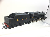 Hornby R325 OO Gauge LMS Black 5 Class 8118 (NEEDS ATTN)