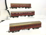 Triang T80 TT Gauge Maroon Suburban Coaches x3