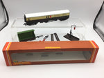 Hornby R440 OO Gauge GWR Operating Mail Coach