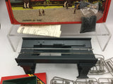 Hornby R404 OO Gauge Operating Ore Wagon Set