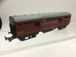 Triang R23 OO Gauge Operating Mail Coach Maroon M30224