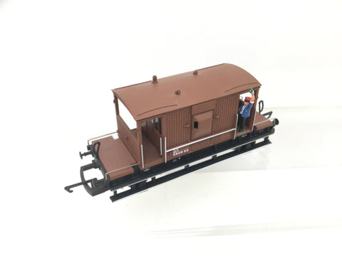 Hornby R6307 OO Gauge LNER 20t Brake Van 260922