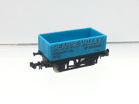 Lima 605 N Gauge 7 Plank Wagon Dearne Valley Colliery