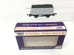 Dapol A006 OO Gauge 8 Plank Wagon Unpainted