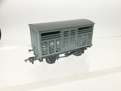 Bachmann 33-656 OO Gauge Cattle Wagon LMS Grey 243606 Weathered