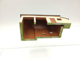 Hornby R8785 OO Gauge Farm Tractor/Plough Shed