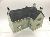Hornby R8782 OO Gauge Farm House