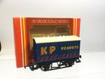 Hornby R001 OO Gauge Vent Van KP Peanuts