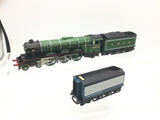 Hornby R098 OO Gauge LNER Green Flying Scotsman with Two Tenders