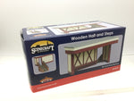 Bachmann 44-0167 OO Gauge Scenecraft Wooden Halt and Steps