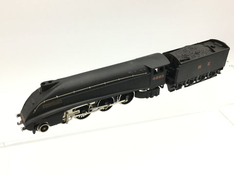 Wrenn W2213 OO Gauge NE Wartime Black A4 Class 4903 Peregrine