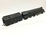 Wrenn W2213 OO Gauge NE Wartime Black A4 Class 4903 Peregrine