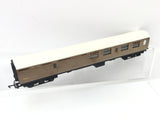 Hornby R938 OO Gauge LNER Teak Thompson Brake Coach 1870