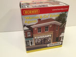 Hornby R9765 OO Gauge Warren & Co Estate Agents