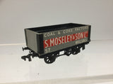 Peco R54M OO Gauge 7 Plank Wagon Moseley & Son (L2)