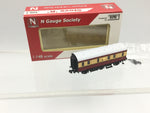 Dapol N Gauge BR Crimson/Cream Stove R Van M32988M