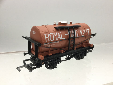 Hornby R6109 OO Gauge 14t Tank Wagon Royal Daylight