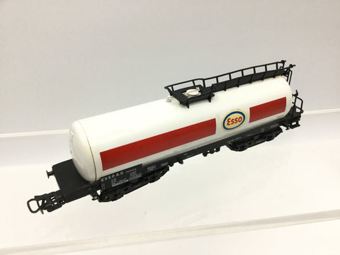 Marklin 4650 HO Gauge DB Bogie Tank Wagon Esso 3 Rail