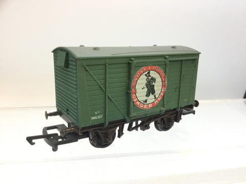 Airfix 54313 OO Gauge Vent Van Huntley & Palmer