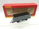 Hornby R6401 OO Gauge BR 20t 9 Plank Wagon Loco E157941
