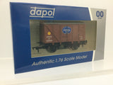 Dapol 4F-016-037 OO Gauge Banana Van Fyffes Bauxite B882138