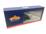 Bachmann 38-725 OO Gauge WD Warflat Wagon Khaki Green Cromwell Tank