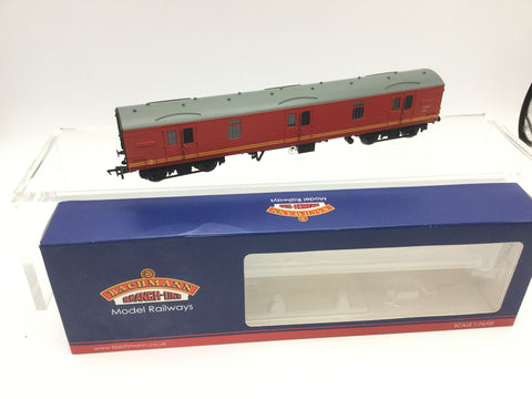 Bachmann 39-275 OO Gauge Royal Mail BR Mk1 GUV 93845